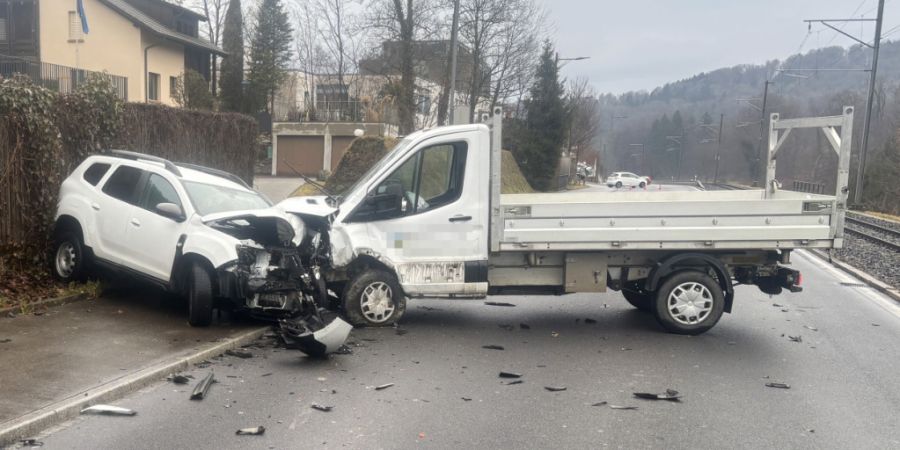 Der gestohlene Lieferwagen war Stunden zuvor im Kanton Solothurn entwendet worden.