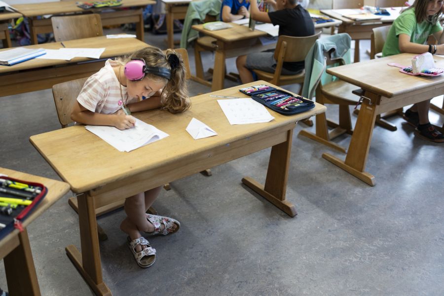 In Wil SG gibt es nachmittags keine Stellvertretungen mehr: Fällt eine Lehrperson nach dem Mittag aus, bleiben die Kinder ab der dritten Primarstufe zu Hause. (Symbolbild)