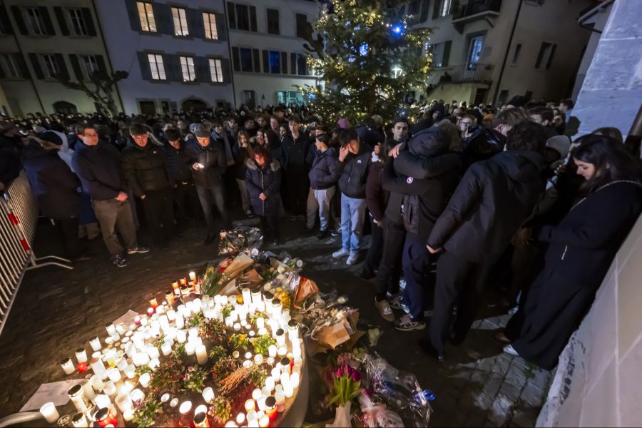Noch immer sind viele Eltern im Ungewissen über das Schicksal ihrer Kinder.