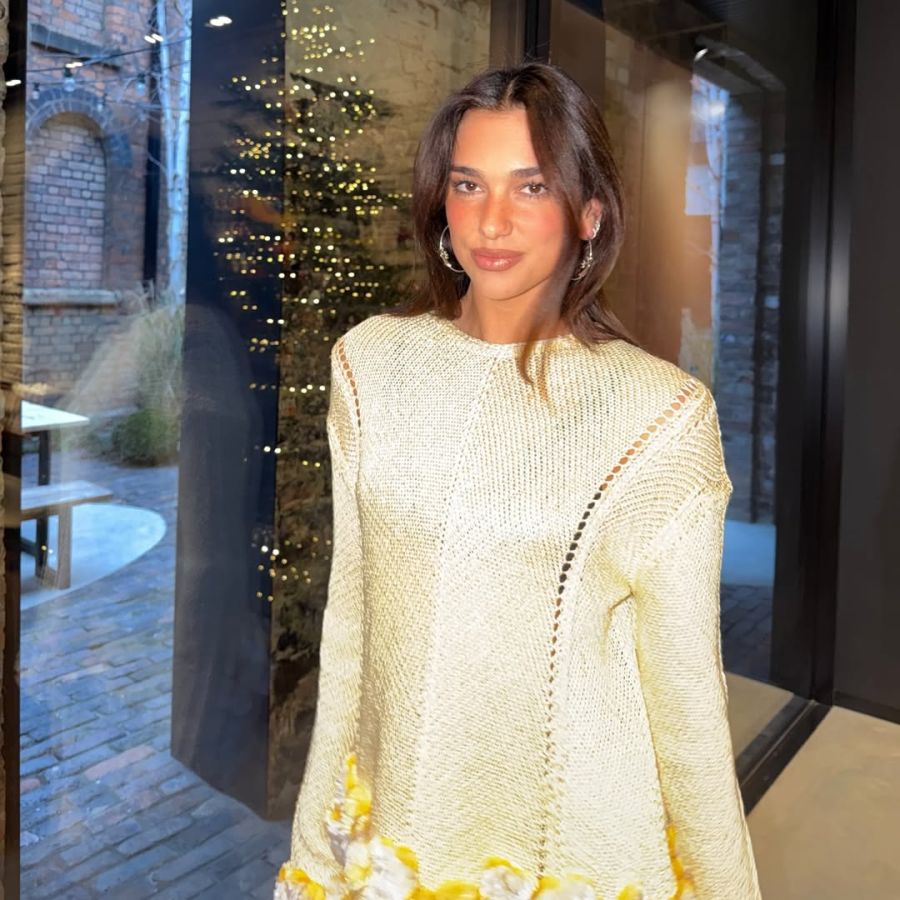 In diesem Outfit geht es an die Silvesterparty mit Dua Lipa