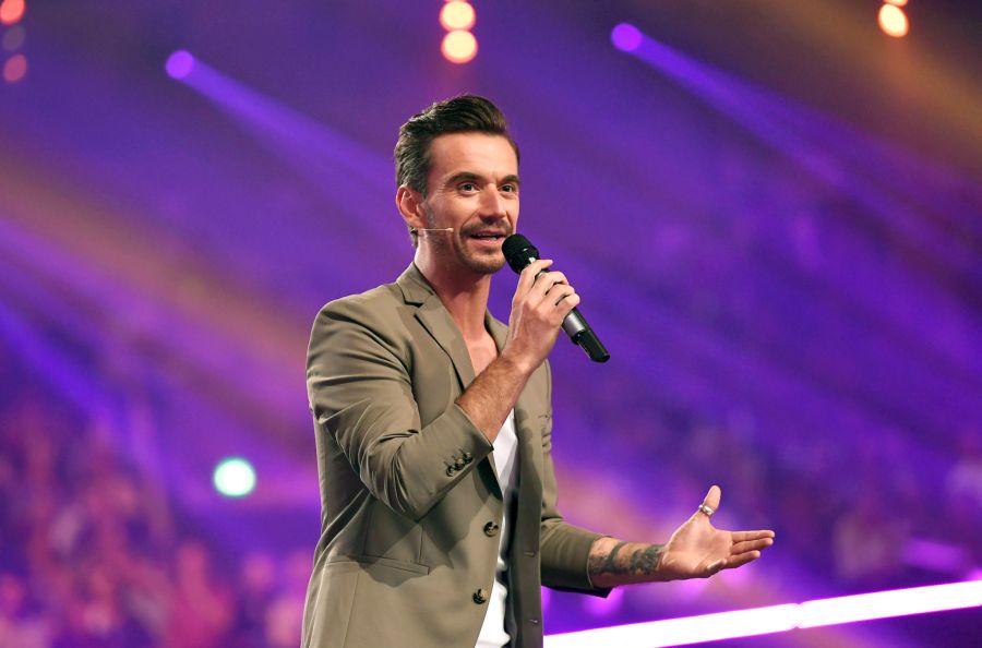 Seit 2004 führt Florian Silbereisen mehrmals jährlich durch seine grossen Arena-Schlagershows im Ersten.