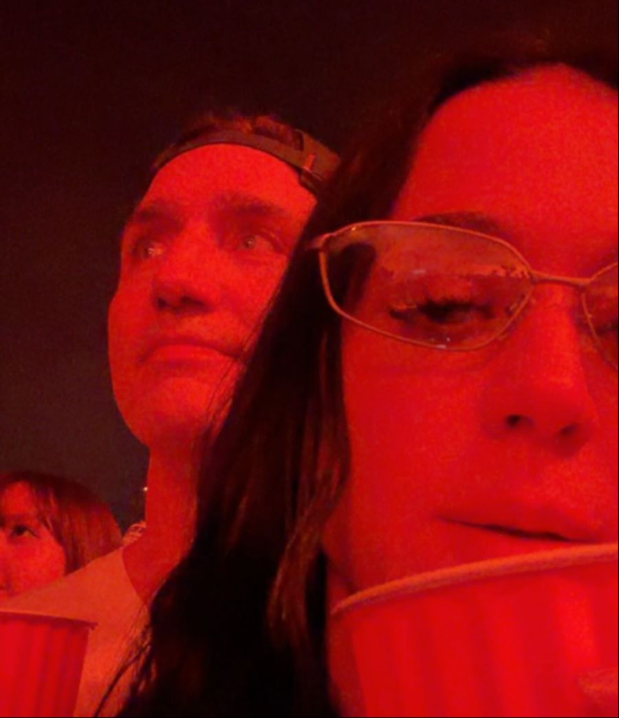 Der frühere kanadische Premier zeigt sich ganz lässig.