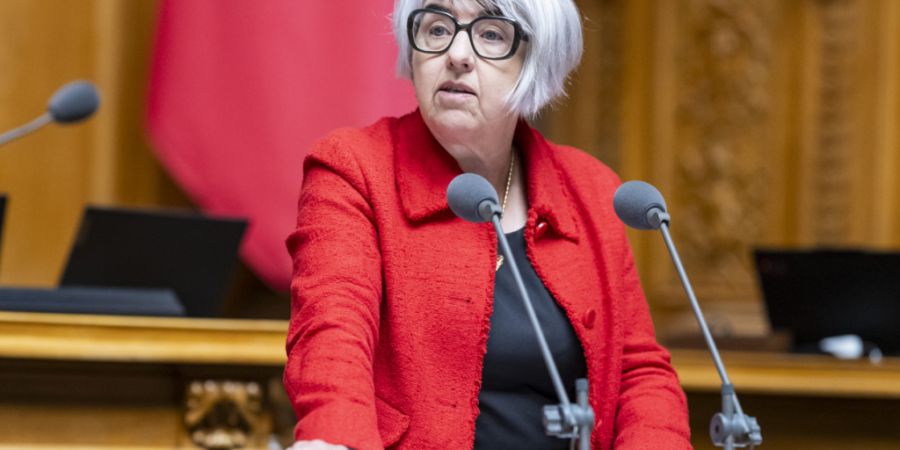 Gesundheitsministerin Elisabeth Baume-Schneider hatte im Nationalrat einen schweren Stand: Die Vorschläge des Bundesrats zur Umsetzung der Pflegeinitiative wurden abgeschwächt oder ga...