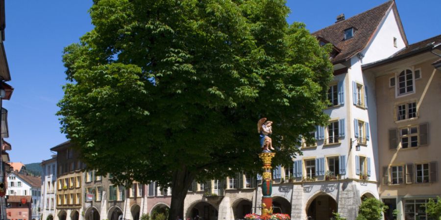 Jeweils am ersten Freitag des Monats sind die mehrheitlich ruhigen Gassen der Bieler Altstadt rappelvoll. Das Konzept dahinter, der First Friday, wird nun zehnjährig. (Archivbild)