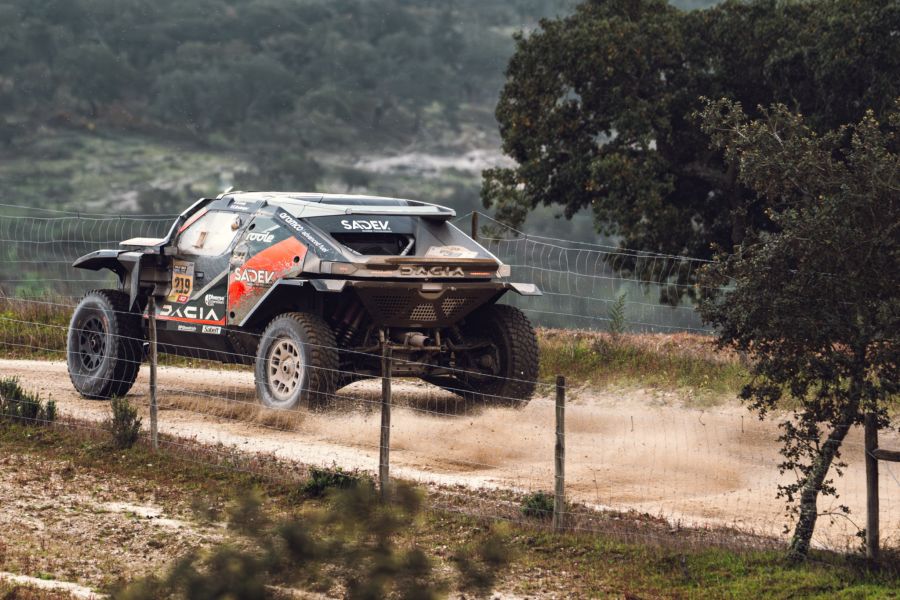 Sébastien Loeb Dacia Sandrider