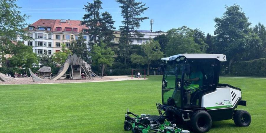 Der Grosse Rat Basel-Stadt hat Gelder für emissionsfreie Fahrzeuge bei der Stadtgärtnerei gesprochen.