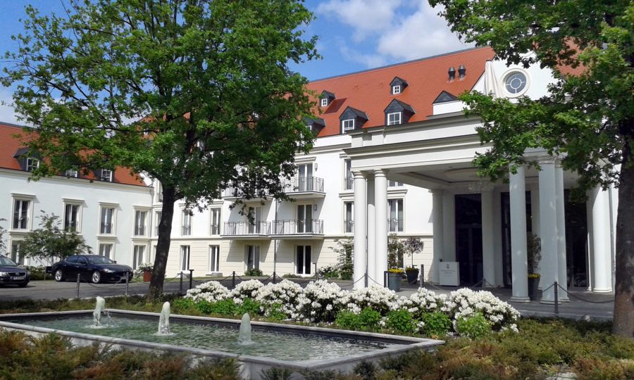 Das Kempinski Hotel in Frankfurt soll dem neuen iranischen Führer gehören.