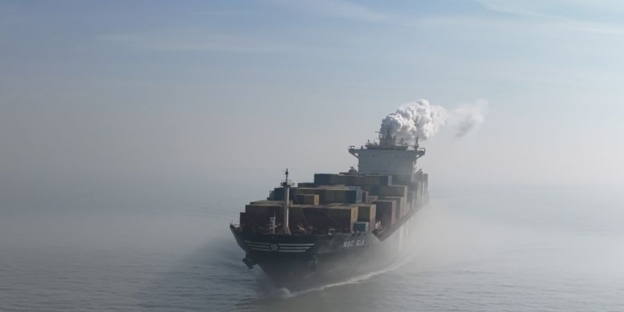Reedereien reagieren erleichtert auf eine Ankündigung von Donald Trump, den Schiffsverkehr in der wichtigen Strasse von Hormus sichern zu wollen. (Symbolbild)
