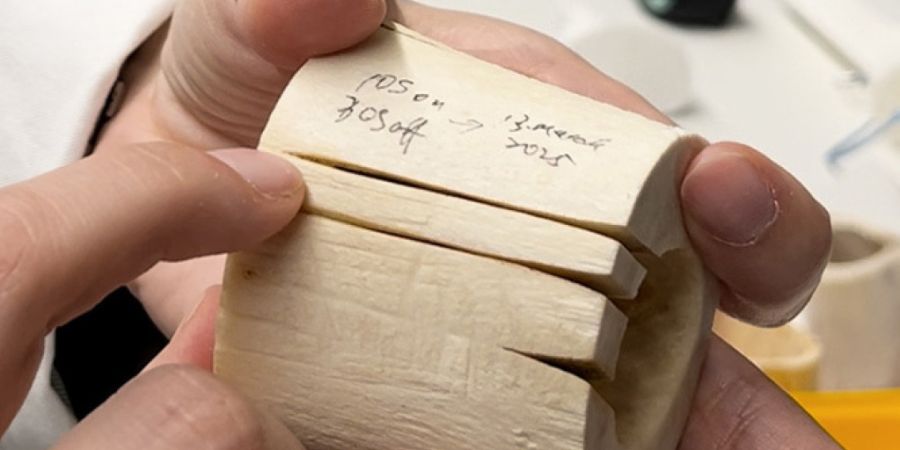 Bisher haben sich Forschende an Knochen-Lasern die Zähne ausgebissen: Sie konnten damit nicht tief genug schneiden. Eine neue Technologie aus Basel soll dies nun möglich machen.