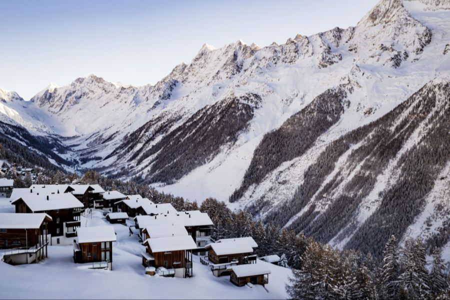 Ein halbes Jahr nach dem Bergsturz in Blatten VS zeigen sich die Tourismusverantwortlichen des Lötschentals mit Blick auf die Wintersaison «vorsichtig optimistisch».