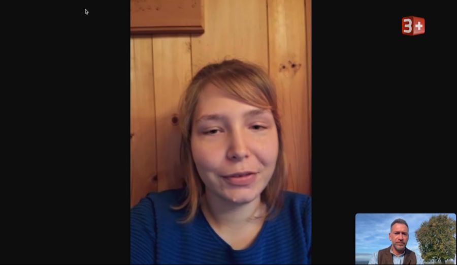 Hofdame Jasmin wird per Video zugeschaltet.