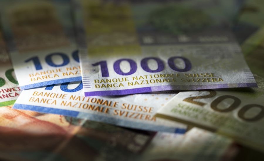 Sandra erhält wegen des Behördenfehlers nur die letzten fünf Jahre zurückbezahlt. (Symbolbild)