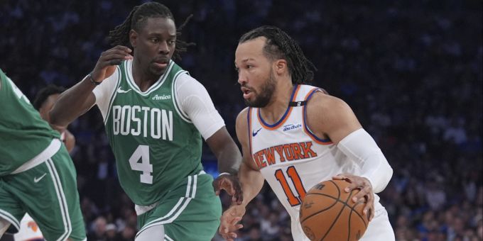 Jalen Brunson (rechts) führt die Knicks in der NBA in die Conference Finals. NBA