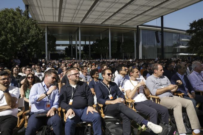 WWDC 2025: Entwickler aus aller Welt sind gespannt auf die Neuerungen bei Apple. cxcx