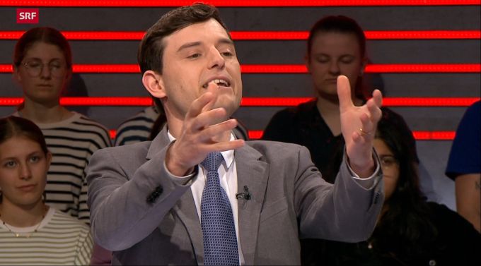 Benjamin Fischer, Nationalrat SVP/ZH, hält nicht viel von Individualbesteuerung und wirft den Befürwortern vor, die Ehe aus ideologischen Gründen auseinanderreissen zu wollen. «Arena»
