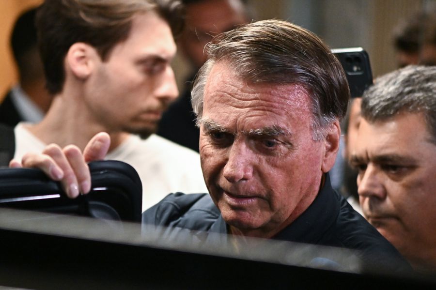 Trump verlangt, dass der Oberste Gerichtshof das Putsch-Verfahren gegen den früheren brasilianischen Präsidenten Jair Bolsonaro fallen lässt. (Im Bild: Bolsonaro am 24. Juli 2025)