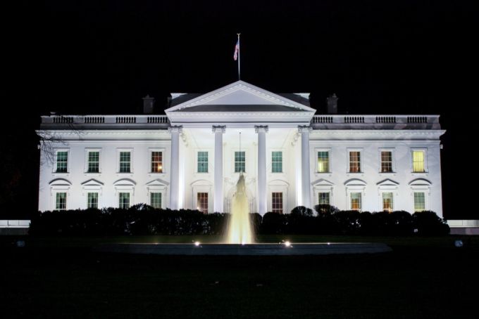 Die Nachrichtenagentur AP darf nur bestimmte Räumlichkeiten im Weissen Haus besuchen. trump