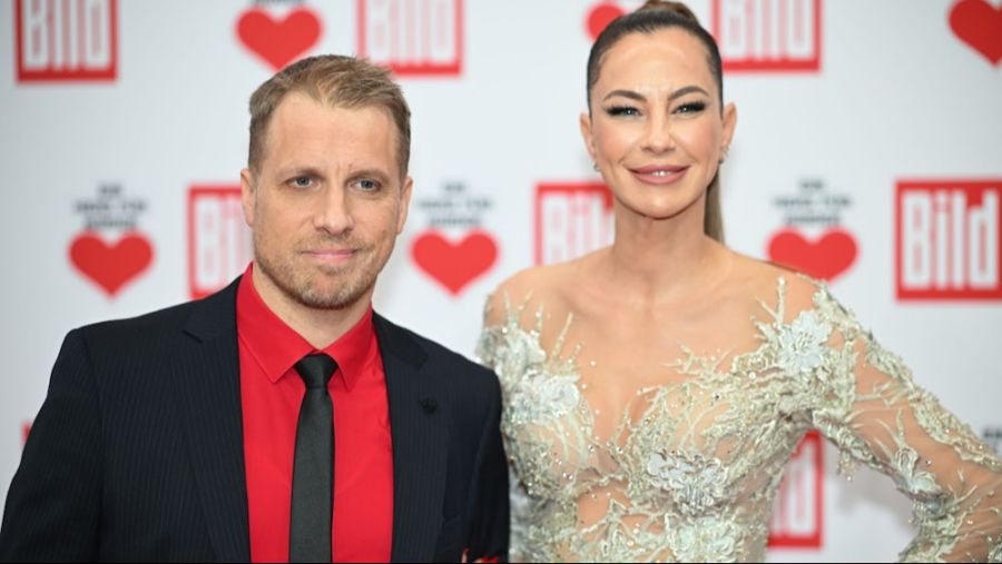 Oliver Pocher und Sandy Meyer-Wölden waren von 2010 bis 2014 verheiratet, haben drei gemeinsame Kinder.