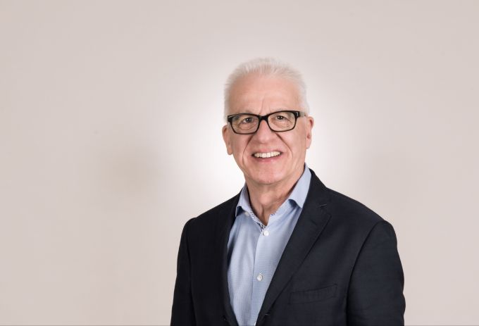 Walter Hotz. Walter Hotz
