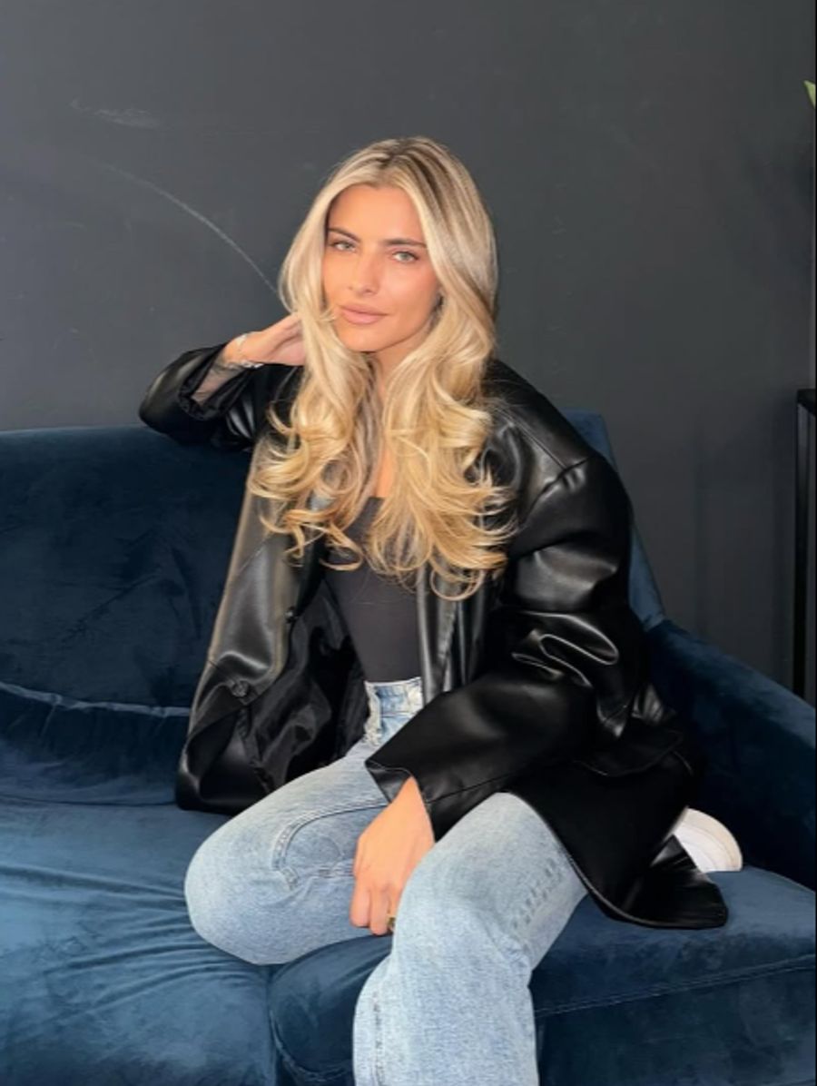 Sophia Thomalla hat sich die Haare gefärbt.