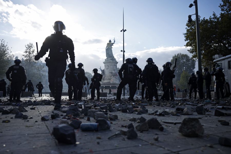 In Frankreich kam es am letzten Wochenende zu schweren Krawallen.