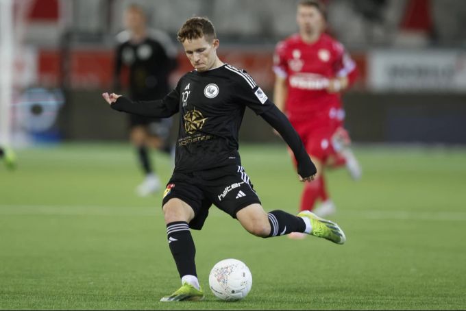Nico Maier trifft zwischenzeitlich zum 1:2, kurz darauf fällt das 1:3 durch Fabio Fehr. (Archivbild) Nico Maier
