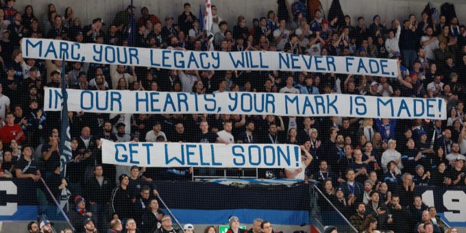 Die Fans der ZSC Lions ehren den zurückgetretenen Marc Crawford. ZSC Lions