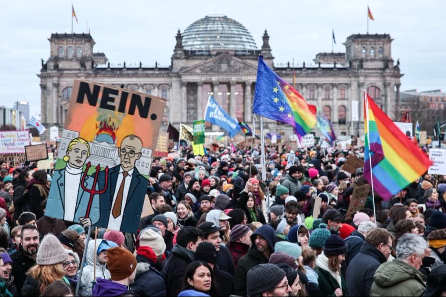 Am Wochenende gingen tausende Menschen gegen die AfD auf die Strasse.