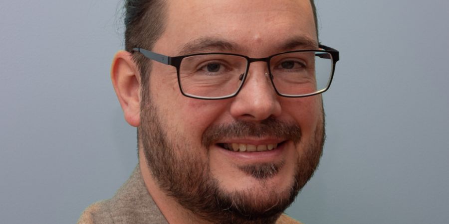 Rolf Heimlinger ist seit elf Jahren selbständiger Zahnarzt.