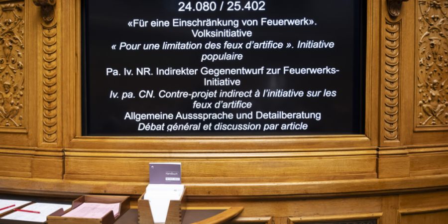 Das Parlament konnte sich bei der Beratung der Feuerwerkinitiative schliesslich auf keinen mehrheitsfähigen Gegenvorschlag einigen. (Themenbild)