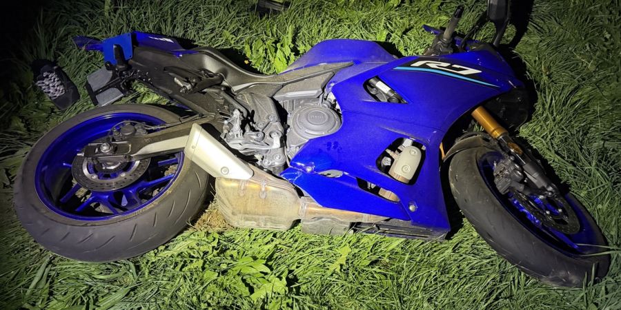 Die Unfallstelle liegt in einer leichten Linkskurve auf der Strecke von Wald nach Heiden.