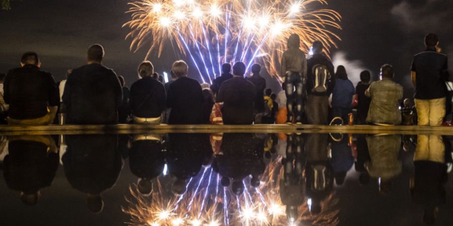 Das Feuerwerk in Rorschach, hier in einer Aufnahme von 2019, fällt dieses Jahr aus. (Archivbild)