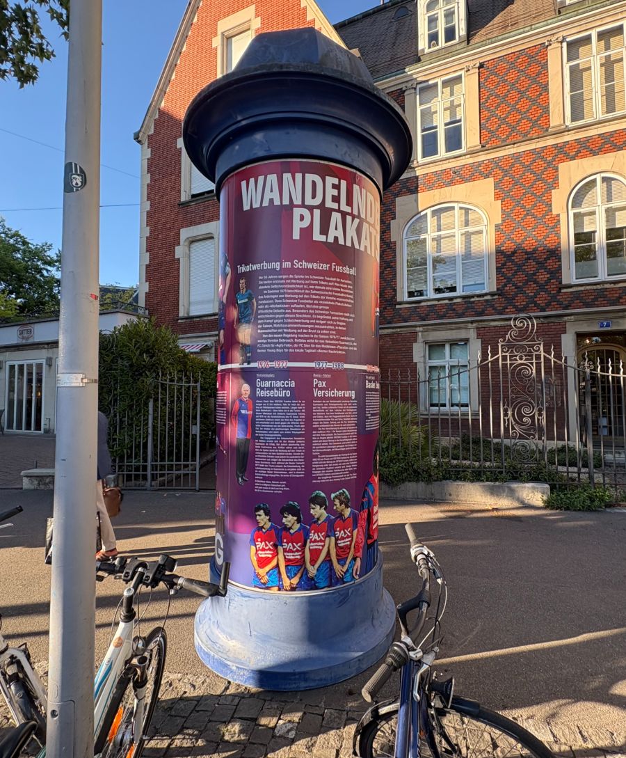Die Ausstellung trägt den Titel «Wandelnde Plakatsäulen».