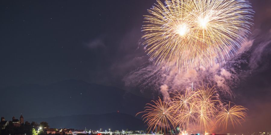 Die Sonderbewilligung für das grosse Feuerwerk stiess im Vorfeld in Teilen der Bevölkerung auf Kritik.