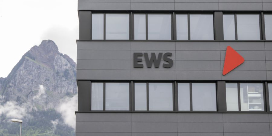 Die Kundschaft des Energieversorgers EWS zahlt nächstes Jahr im Durchschnitt drei Prozent weniger für den Strom. (Symbolbild)