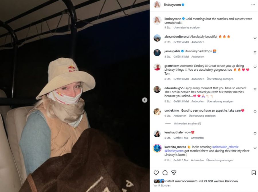 Lindsey Vonn trotzt der Morgenkälte, um den Sonnenaufgang zu sehen.