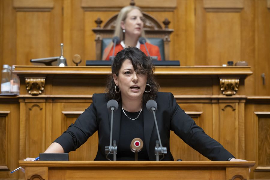 Bei keiner anderen der untersuchten Parteien übertrumpfte die Wut die Begeisterung so deutlich wie bei der SVP. (Im Bild: SP-Politikerin Tamara Funiciello)
