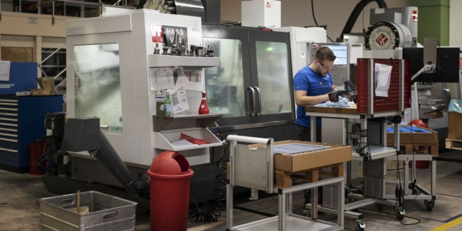 In Schweizer Industriefirmen hat sich die Stimmung im Juni etwas abgeschwächt. Gemessen am Einkaufsmanagerindex PMI bleibt sie aber nach wie vor positiv.(Symbolbild)