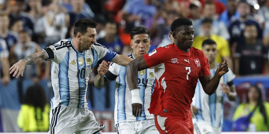 Lionel Messi Breel Embolo