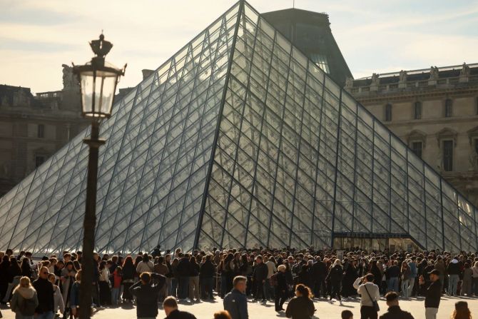 Louvre