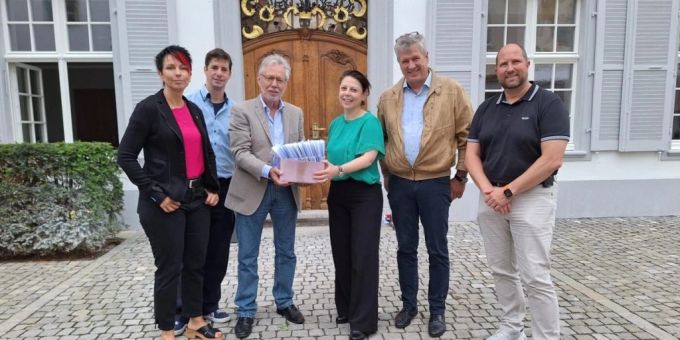 Baselbieter SVP reicht Initiative für Prämien-Steuerabzug ein. Baselbieter SVP