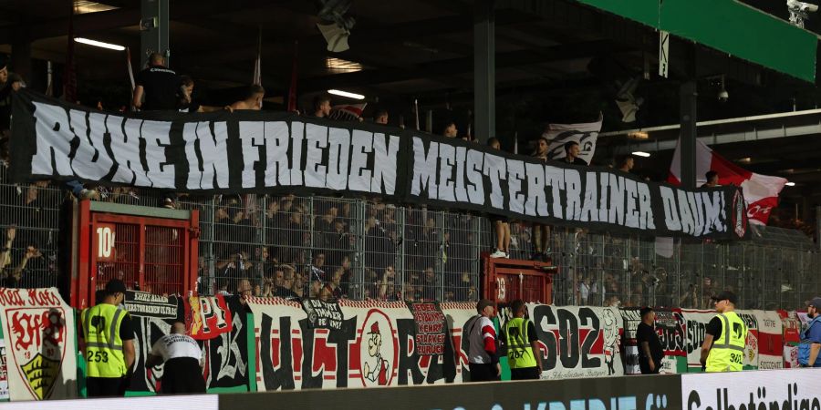 VfB-Fans erinnern an Christoph Daum