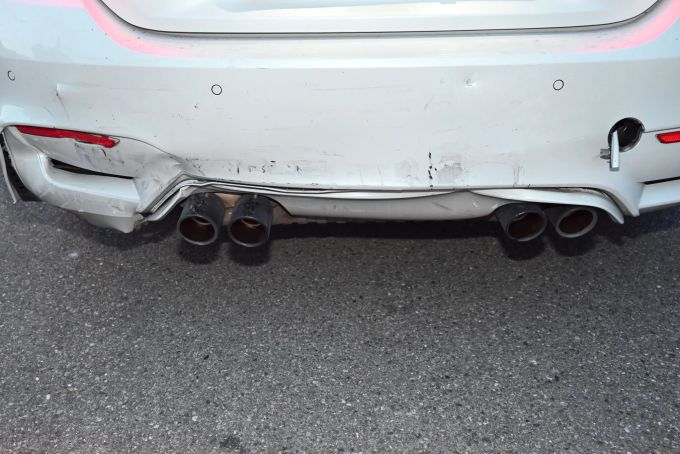 Ein Fahrer war stark alkoholisiert. Sachschaden