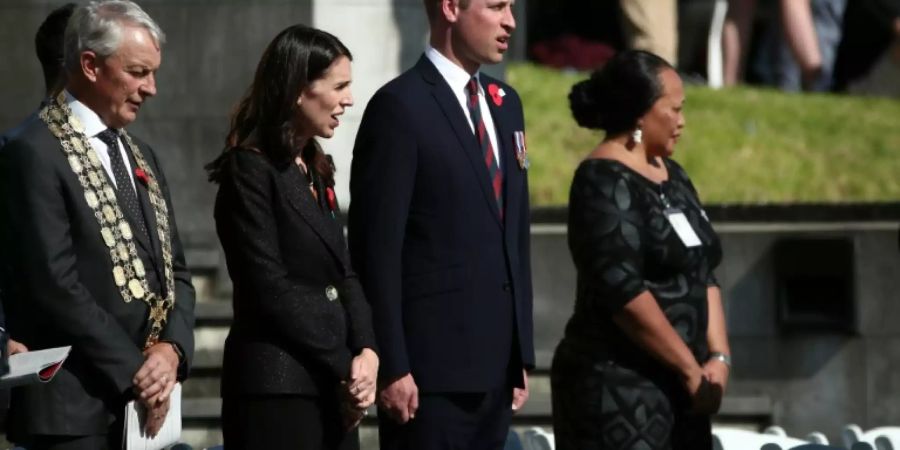 Prinz William (2.v.r.) und Jacinda Ardern (2.v.l.) bei der Gedenkfeier