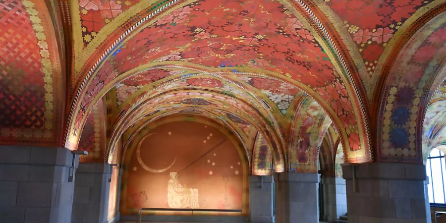 Die «schönste Eingangshalle eines Polizeigebäudes» erstrahlt in neuem Glanz: Die Giacomettihalle im Stadtzürcher Polizeihauptsitz wurde umfassend restauriert.