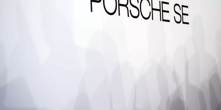 Die Porsche Automobil Holding SE bekennt sich weiter zu Volkswagen. In den vergangenen Monaten hat sie für über 400 Millionen Euro VW-Aktien gekauft. Foto: Lino Mirgeler