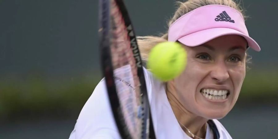 Angelique Kerber unterliegt in Monterrey im Halbfinale der Weissrussin Victoria Asarenka. Foto: Mark J. Terrill/AP/dpa