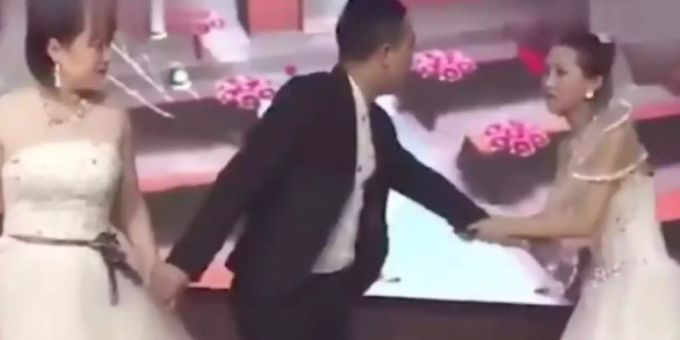 Vor dem Altar - Chinesin crasht im Brautkleid Hochzeit des Ex-Partners