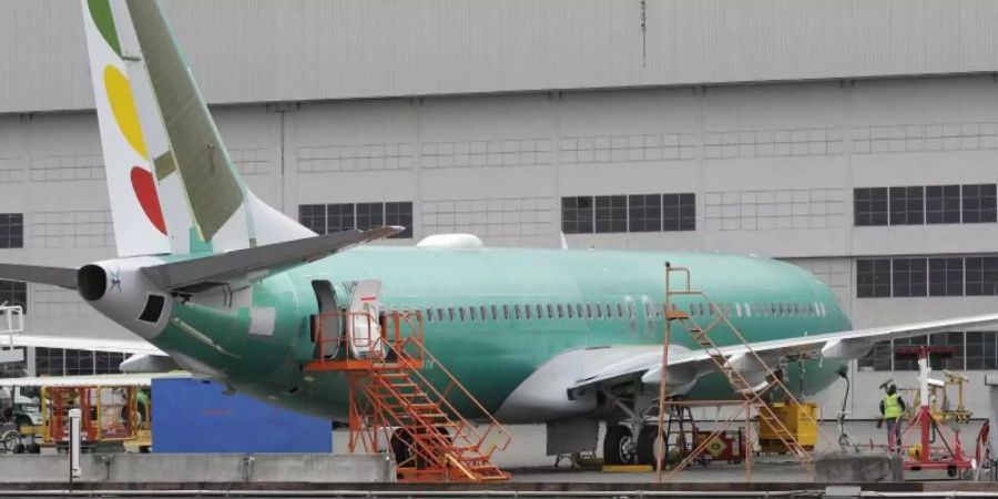 Plötzlich Krisenflieger: Eine Boeing 737 Max 8 vor dem Boeing-Fertigungswerk im US-amerikanischen Renton. Foto: Ted S. Warren/AP