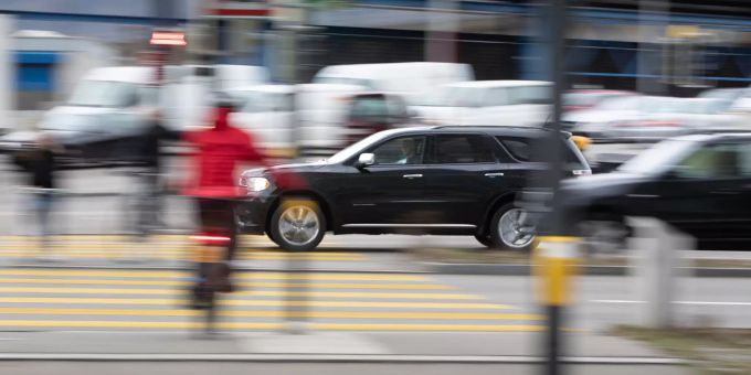 Steckborn TG - Bub (5) auf Velo bei Unfall mit Lieferwagen verletzt